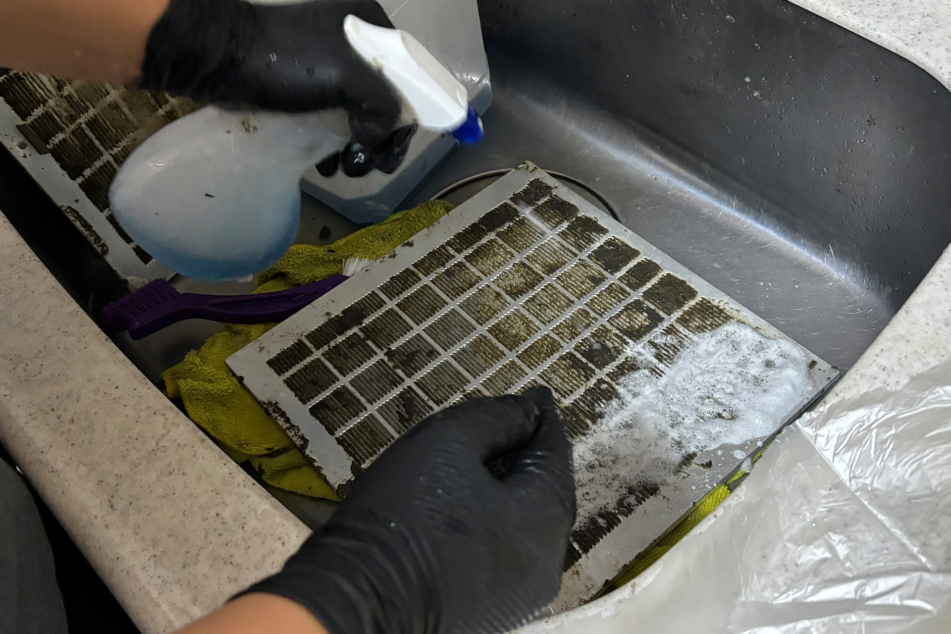 雨どいの作業、4工程目